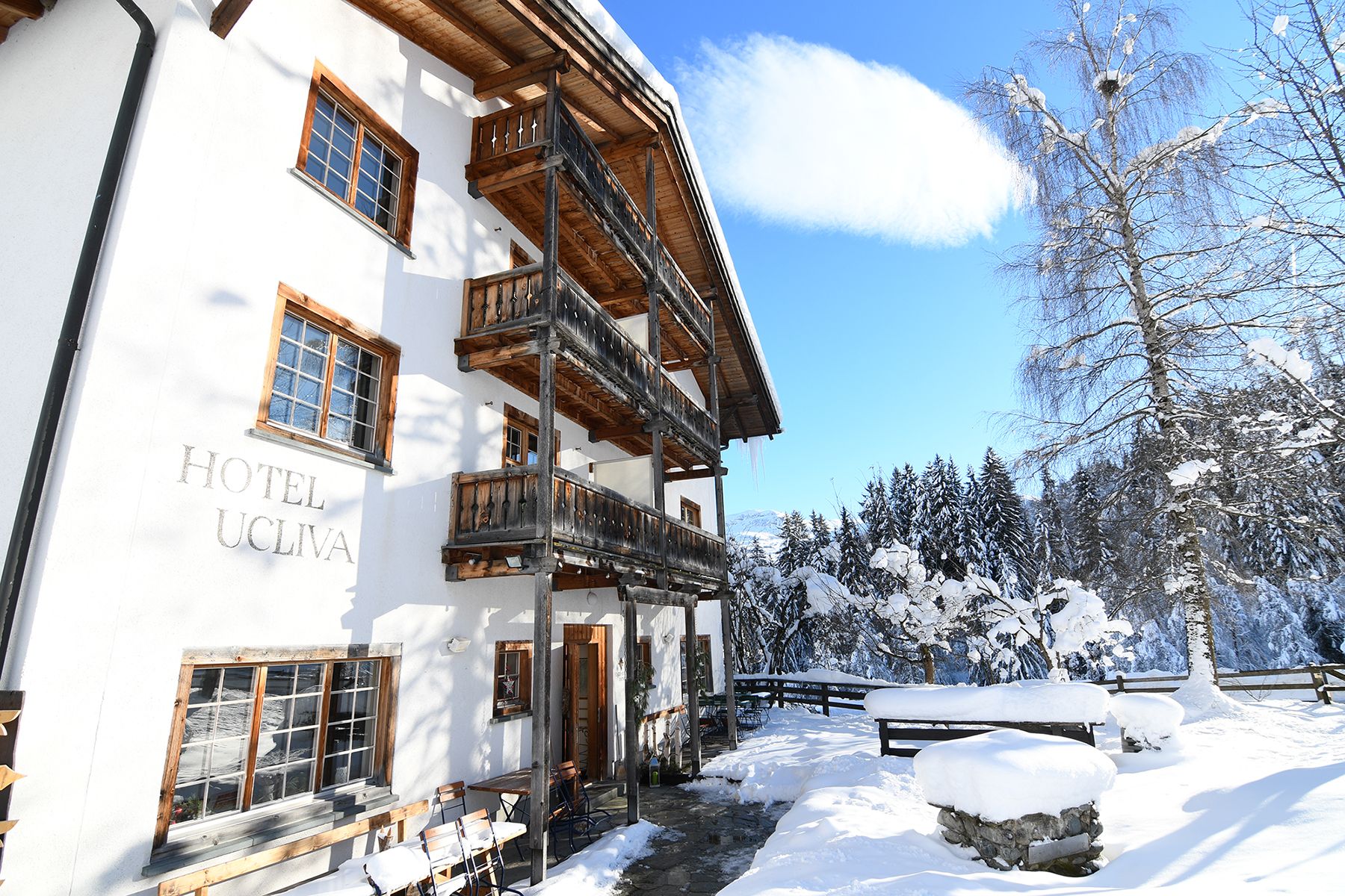 Ucliva im Sommer, Schweizer Berge
