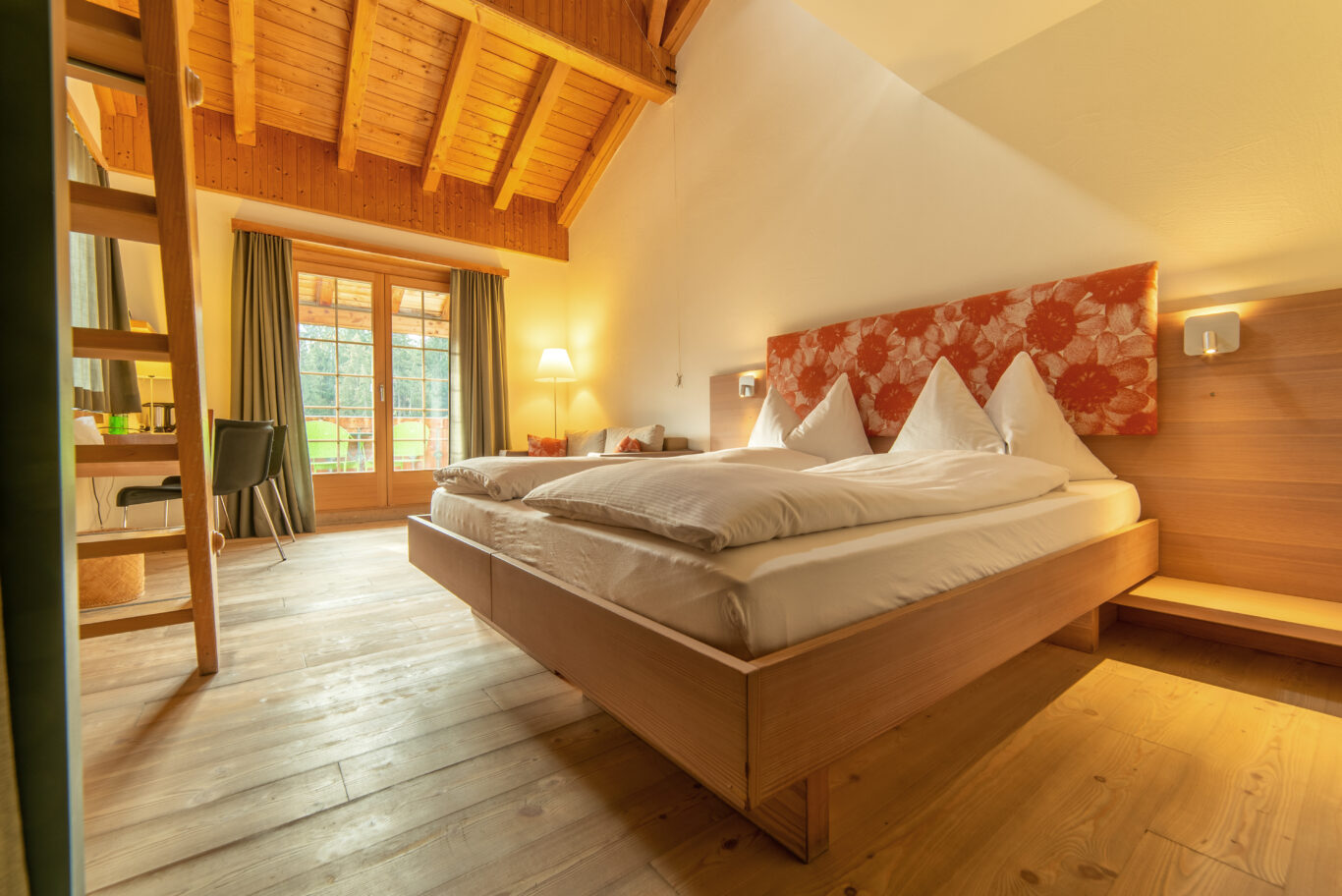 Aufwachen. Rausblicken . Zimmer mit Blick auf die Surselva